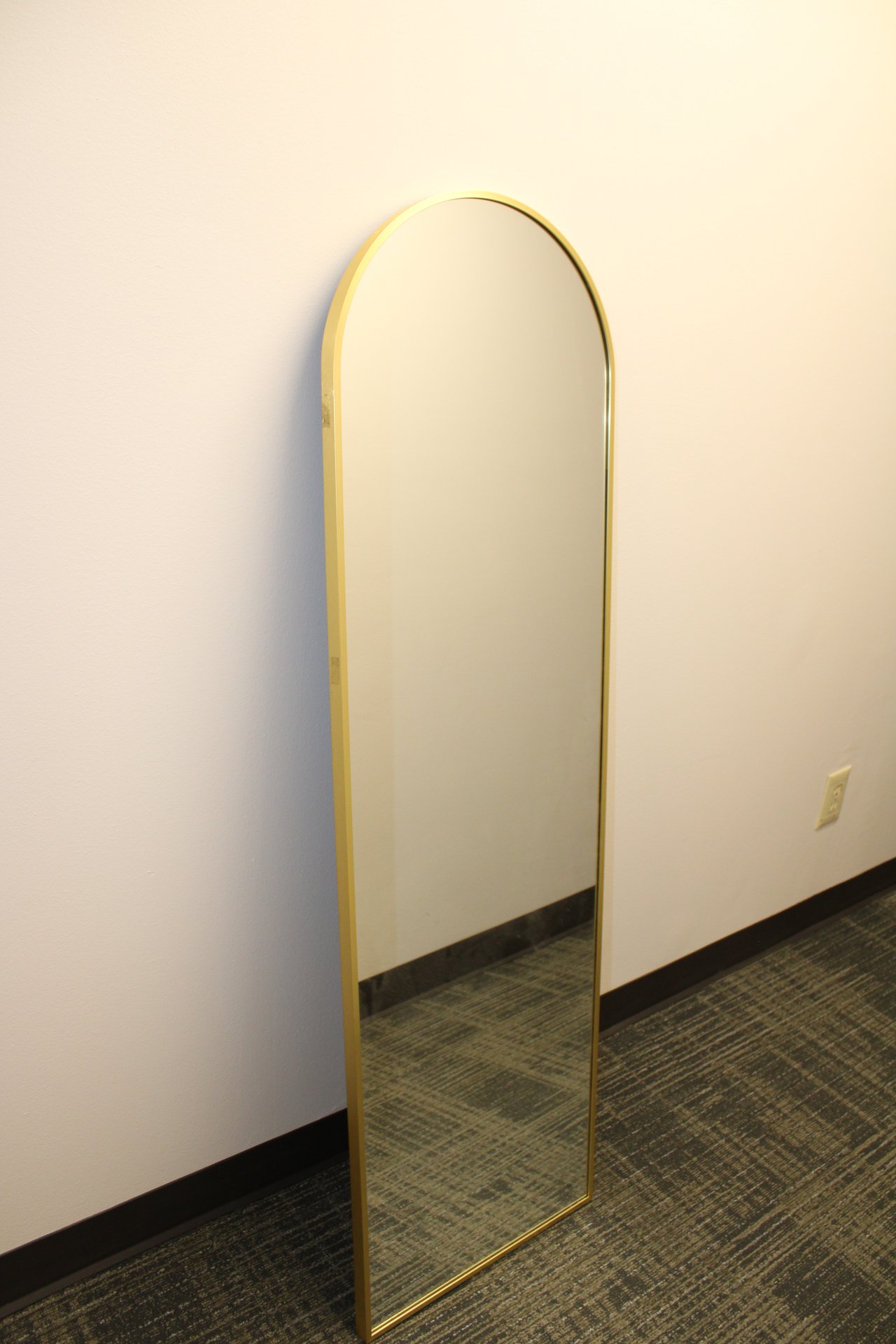 Gold mirror